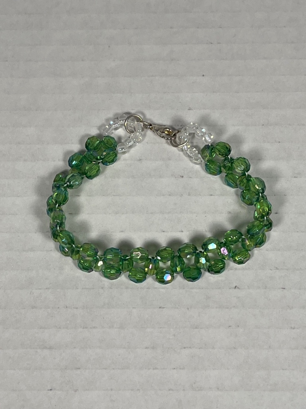 Green Cross Weave Acrylic Bead Bracelet ~7.50 inches